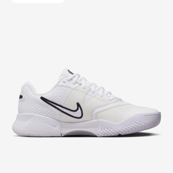 NikeCourt Lite 4 Women’s Tennis Shoes Size 8.5 - Picture 2 of 8